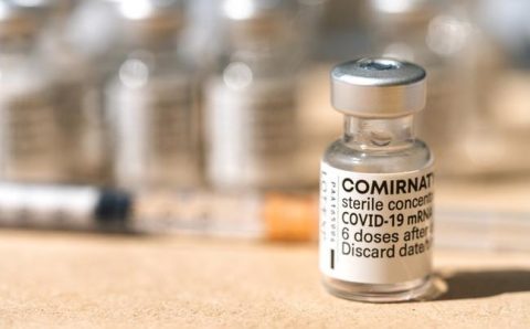ЭМЯ: 5-11 насны хүүхдэд зориулсан коронавирусийн эсрэг вакцин аюулгүй, үр дүнтэй болох нь батлагдсан 